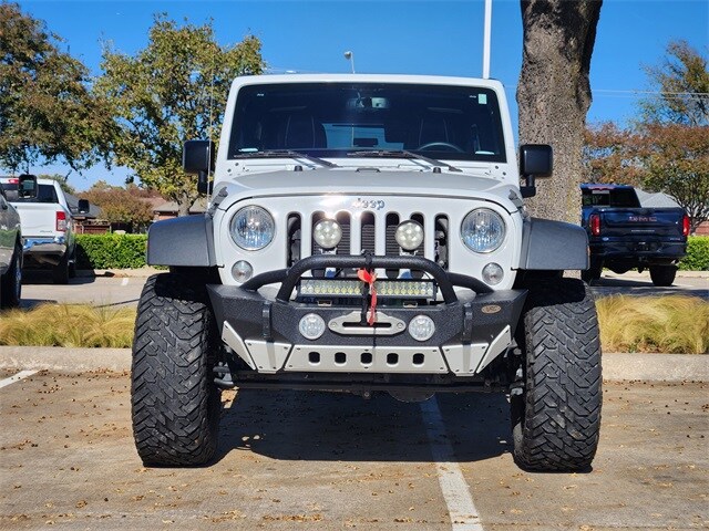 2017 Jeep Wrangler Unlimited Sport photo 2
