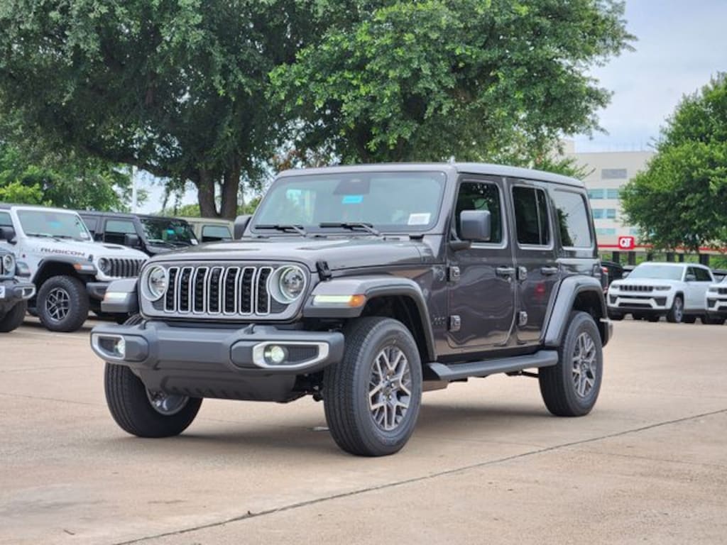 New 2026 Jeep Wrangler 4-DOOR SAHARA Sport Utility