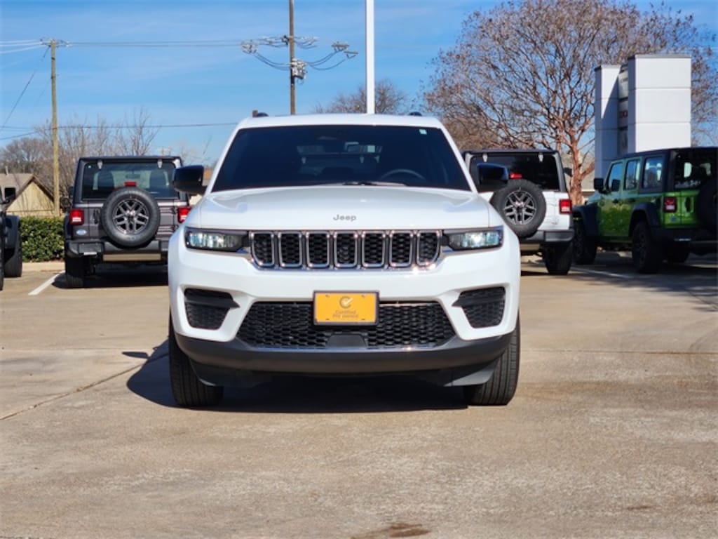 Used 2025 Jeep Grand Cherokee Laredo SUV