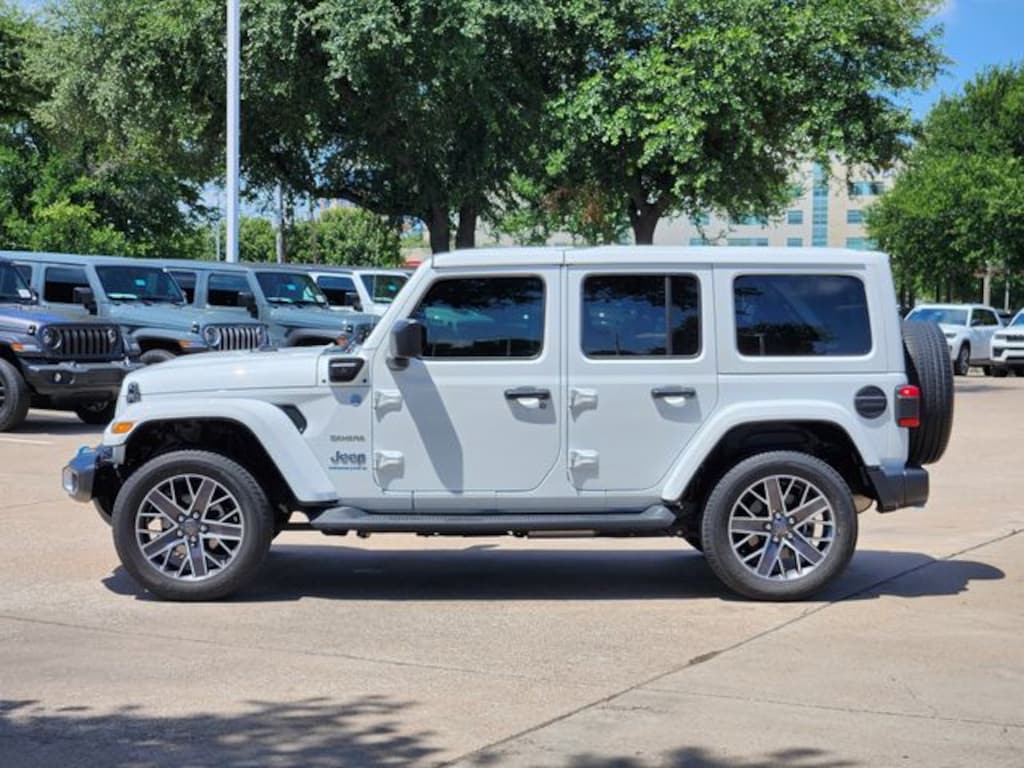 Used 2023 Jeep Wrangler 4xe Sahara SUV