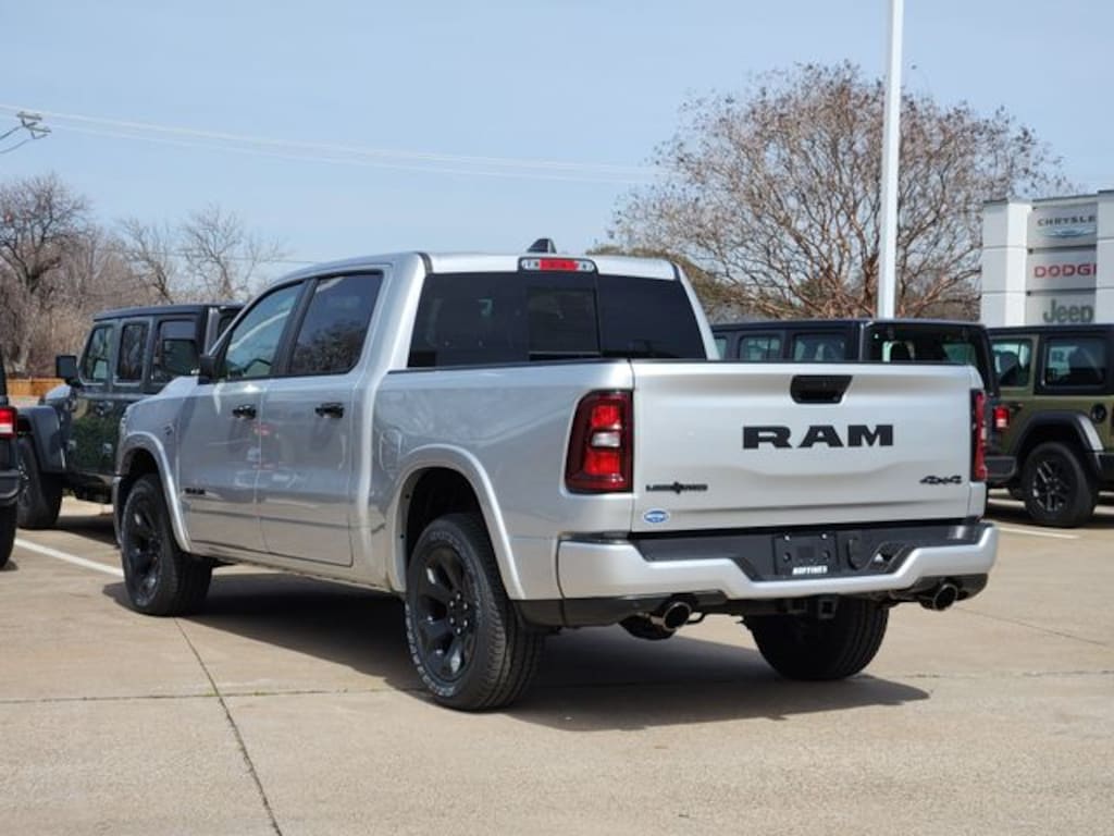 New 2026 Ram 1500 LONE STAR CREW CAB 4X4 5'7 BOX Pickup