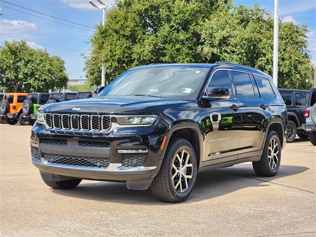 2024 Jeep Grand Cherokee Limited photo 3