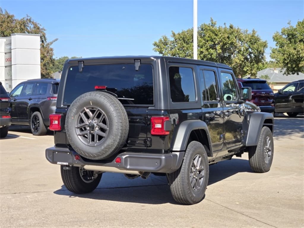 New 2026 Jeep Wrangler 4-DOOR SPORT S Sport Utility
