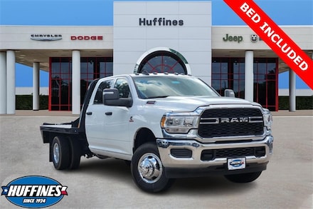 2024 Ram 3500 Chassis Cab 3500 TRADESMAN CREW CAB CHASSIS 4X4 60' CA Pickup