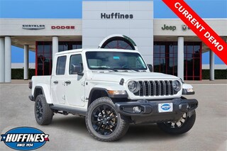 2025 Jeep Gladiator NIGHTHAWK 4X4 Pickup