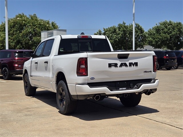 2025 Ram 1500 Tradesman photo 2