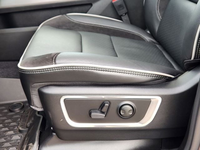 2026 RAM 1500 Laramie - Photo 19