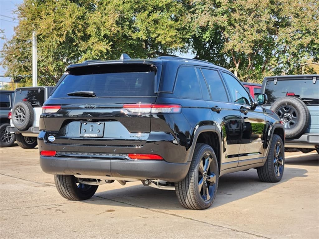 New 2025 Jeep Grand Cherokee LIMITED 4X4 Sport Utility