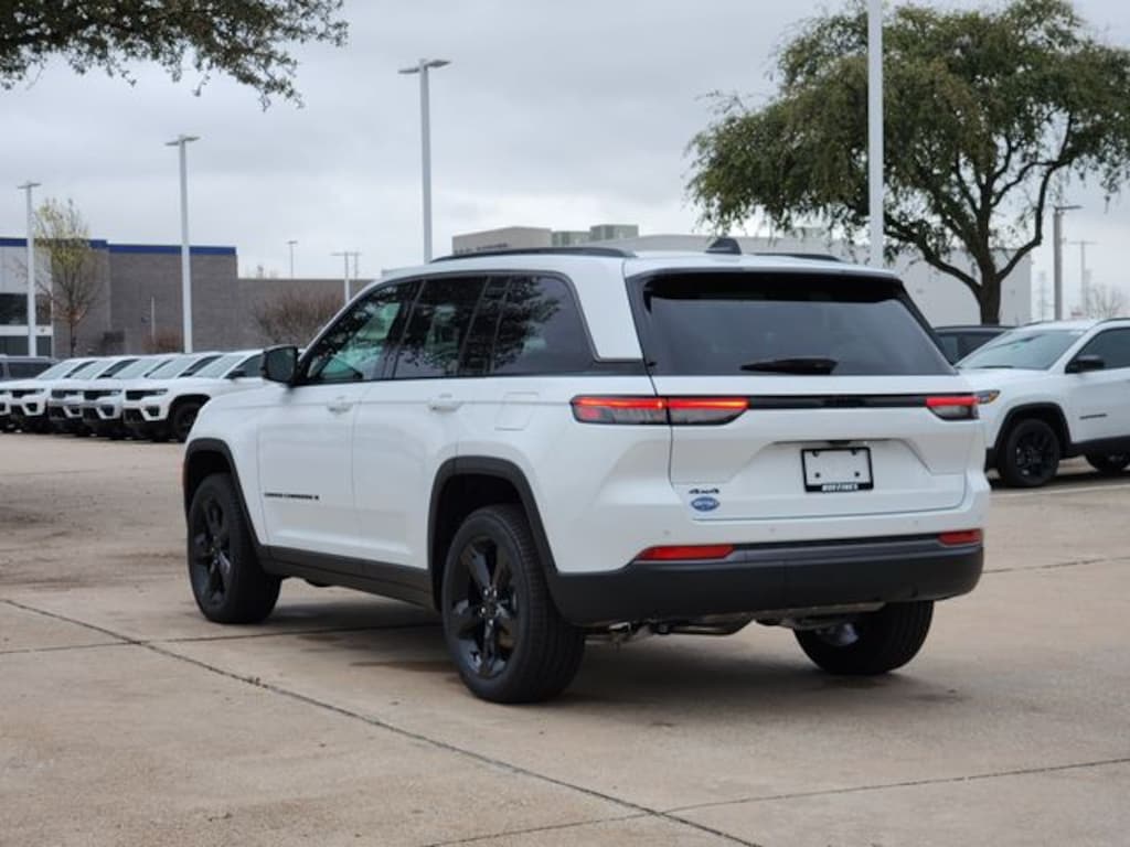 New 2026 Jeep Grand Cherokee LIMITED 4X4 Sport Utility