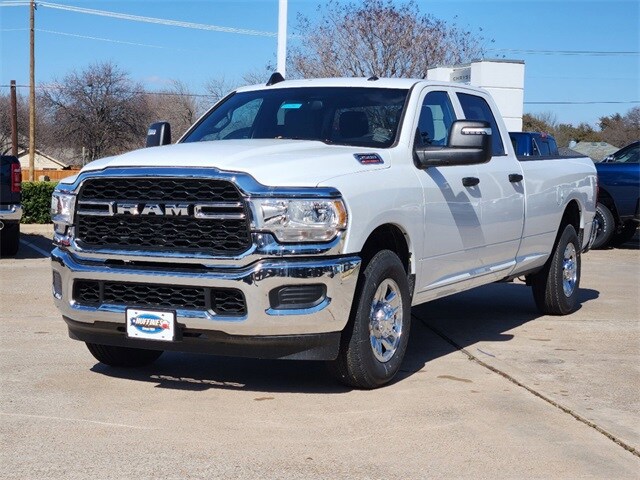 2024 Ram 2500 Tradesman photo 2