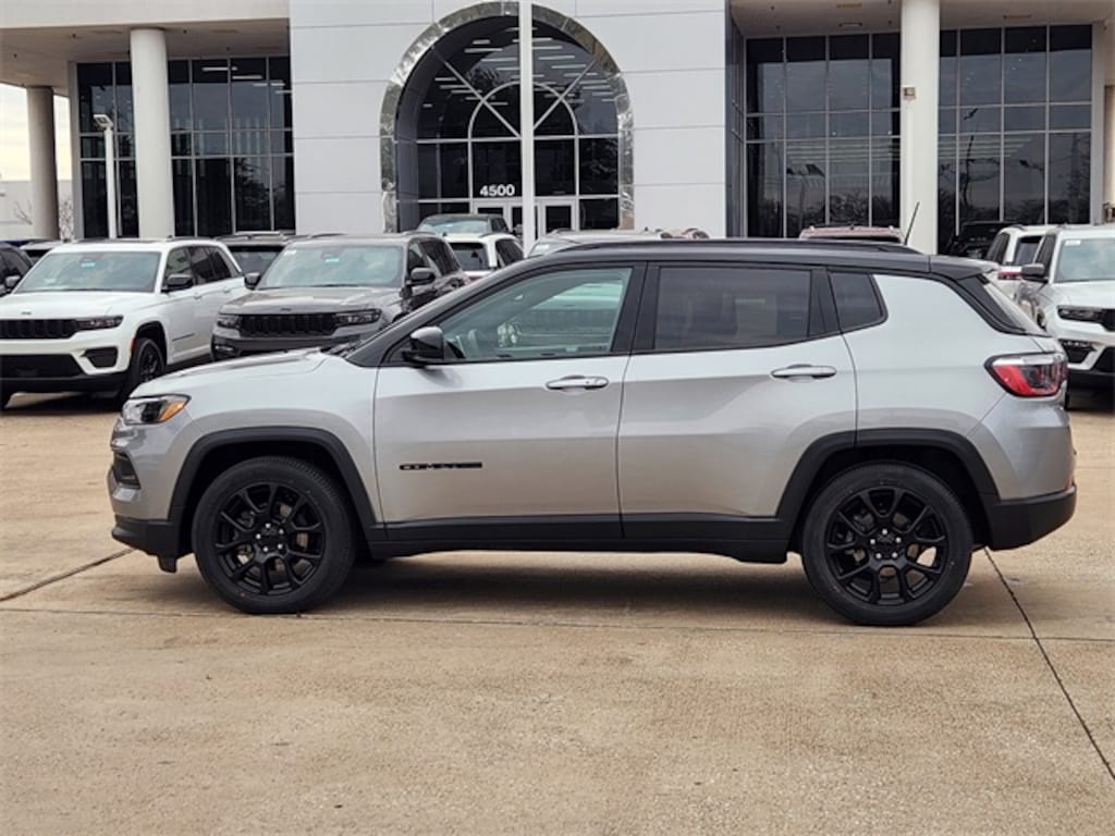 Used 2022 Jeep Compass Latitude SUV