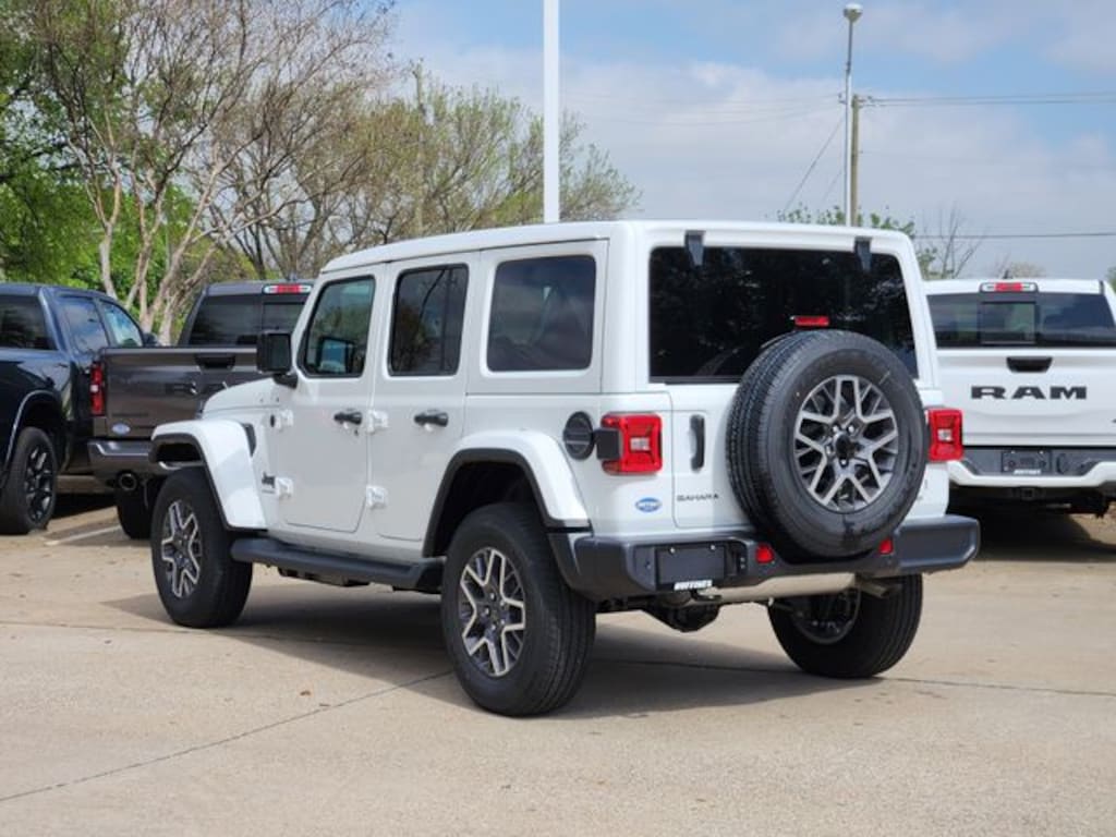 New 2026 Jeep Wrangler 4-DOOR SAHARA Sport Utility