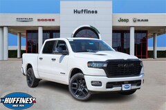 2026 Ram 1500 LARAMIE CREW CAB 4X4 5'7 BOX Pickup