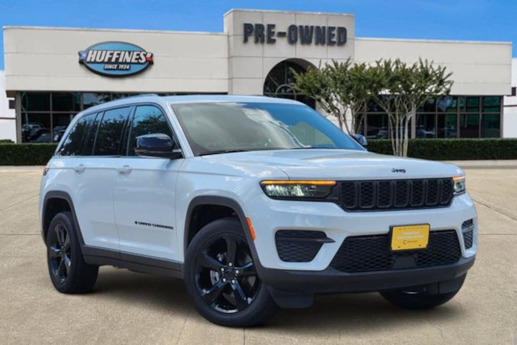 Certified 2023 Jeep Grand Cherokee Laredo SUV
