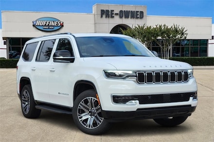 2025 Jeep Wagoneer Base SUV