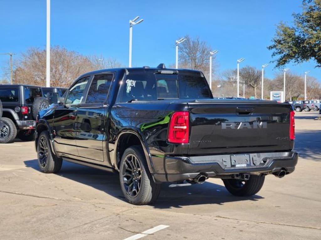 New 2026 Ram 1500 LIMITED CREW CAB 4X4 5'7 BOX Pickup