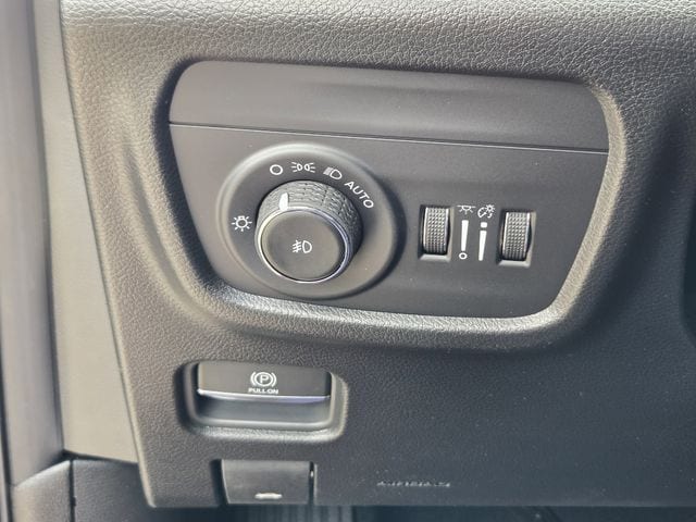 2025 Jeep Grand Cherokee L Overland - Photo 16