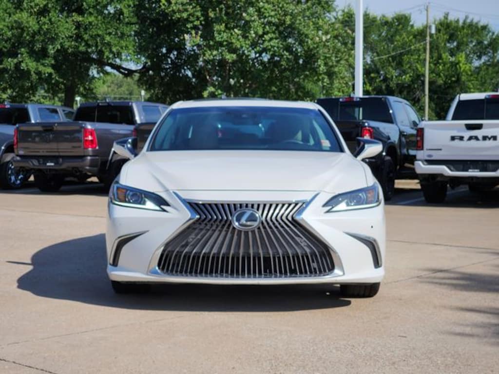 Used 2020 Lexus ES 350 Sedan