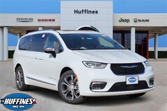 2026 Chrysler Pacifica PINNACLE Passenger Van