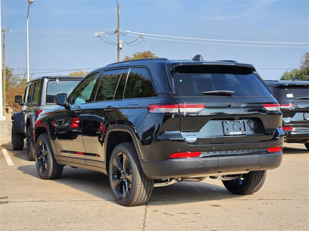 New 2025 Jeep Grand Cherokee LIMITED 4X4 Sport Utility