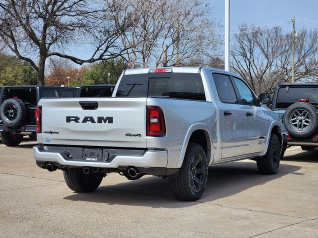 New 2026 Ram 1500 LONE STAR CREW CAB 4X4 5'7 BOX Pickup