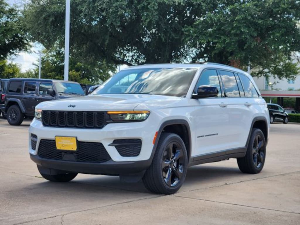 Certified 2023 Jeep Grand Cherokee Laredo SUV