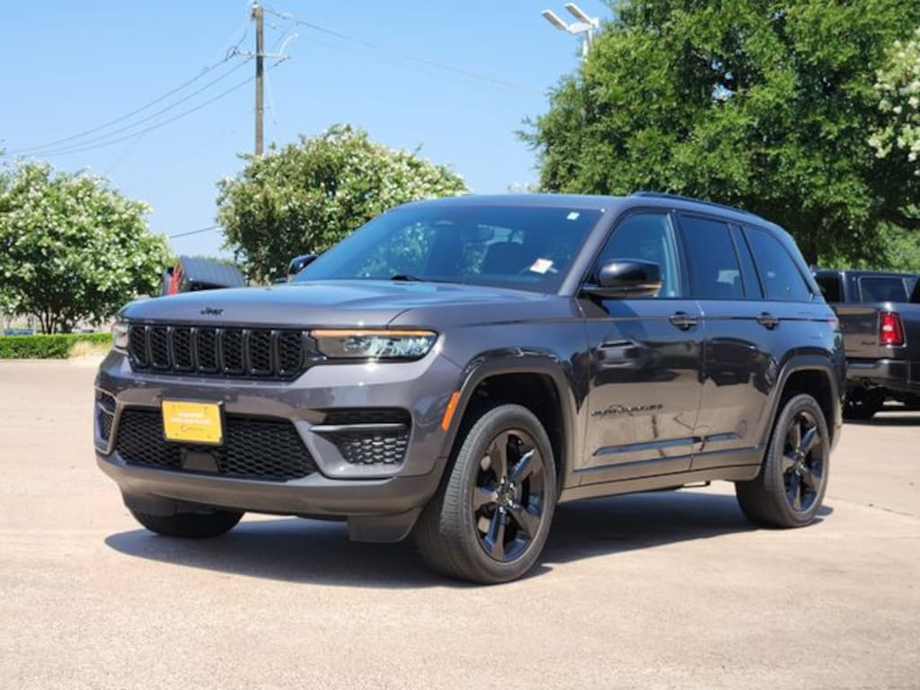 Certified 2023 Jeep Grand Cherokee Laredo SUV