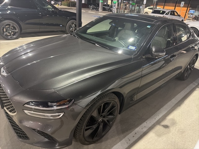 2023 GENESIS G70 Standard's photo