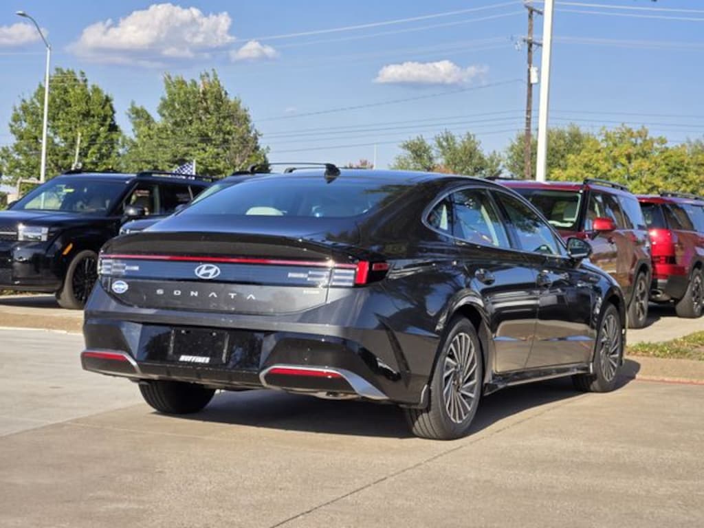New 2026 Hyundai Sonata Hybrid Sedan
