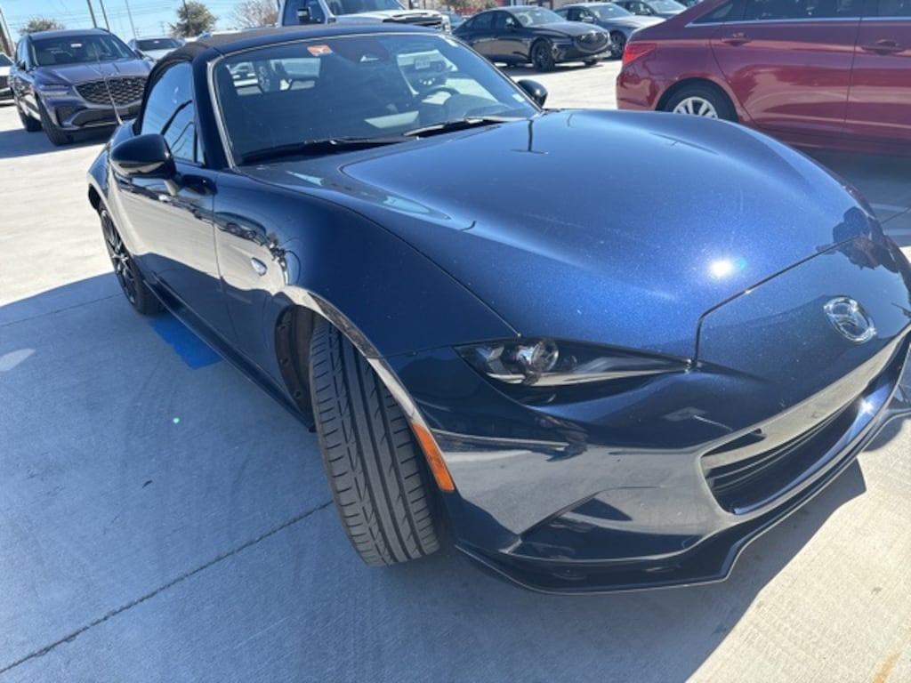 Used 2024 Mazda MX-5 Miata Club Convertible
