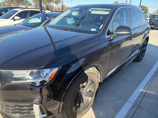 2020 Audi Q7 Premium's photo