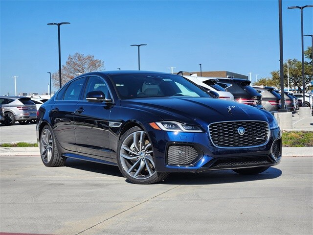2024 Jaguar XF R-Dynamic SE's photo