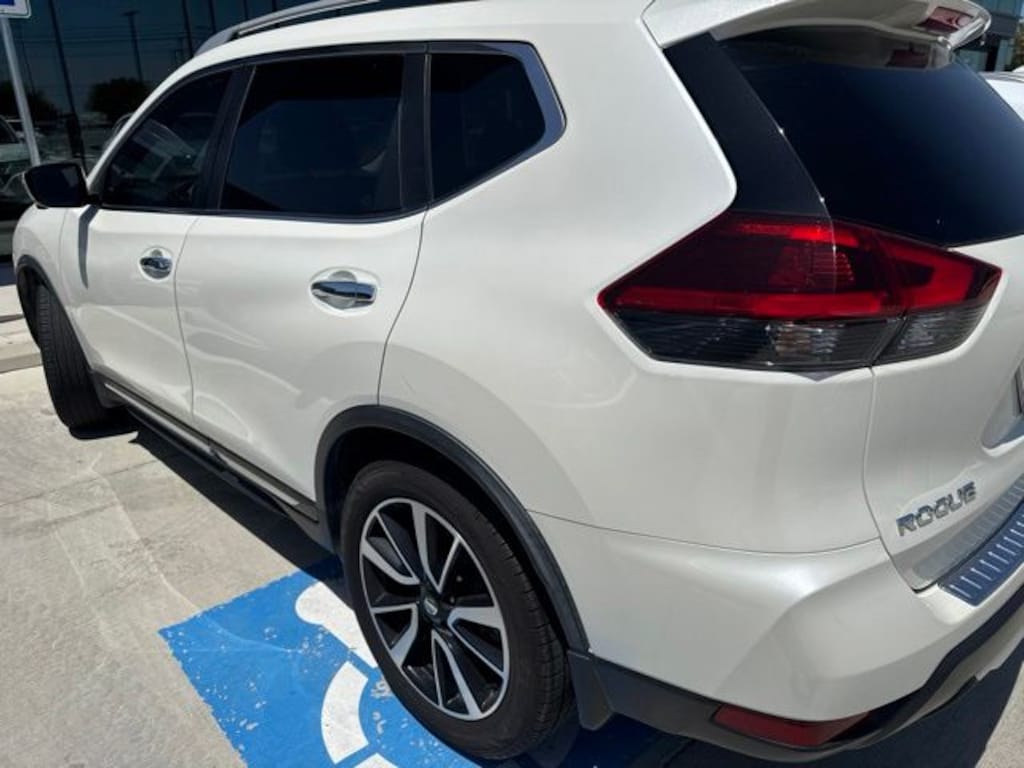 Used 2018 Nissan Rogue SL SUV