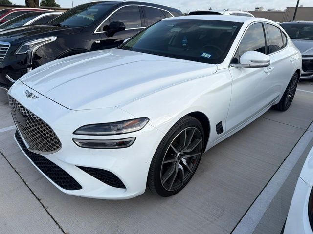 2025 Genesis G70 2.5T Standard's photo