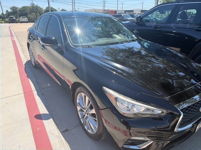 2018 INFINITI Q50 LUXE