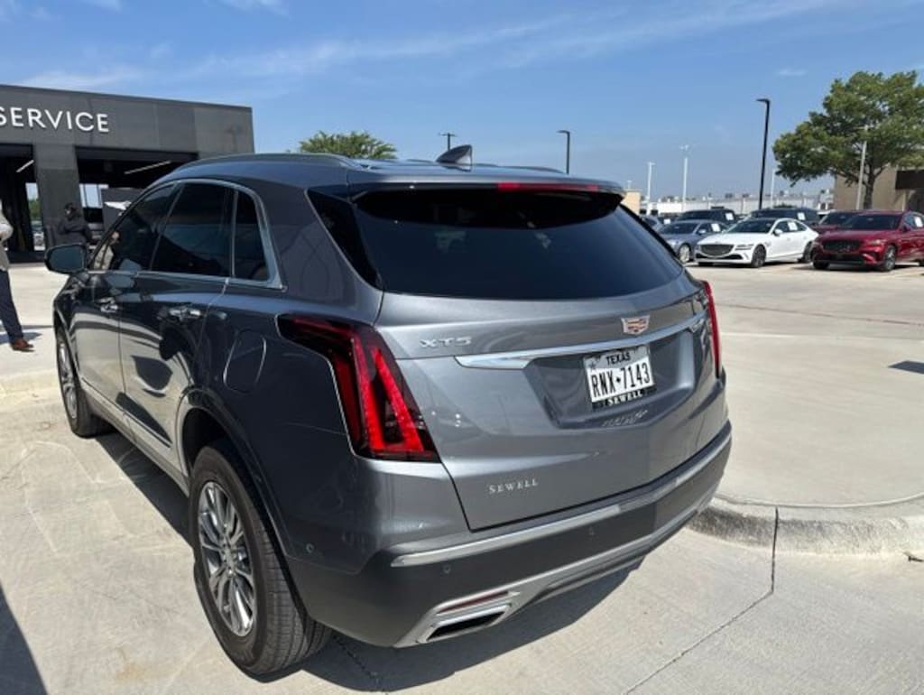 Used 2022 Cadillac XT5 Premium Luxury SUV