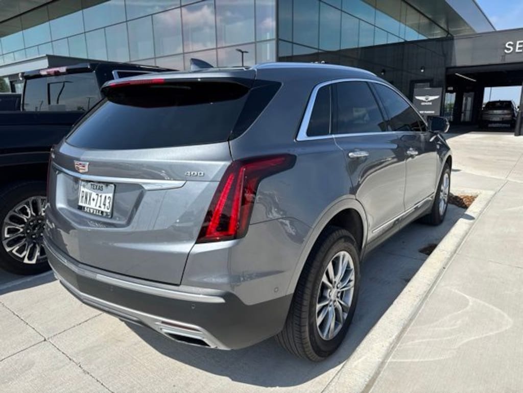 Used 2022 Cadillac XT5 Premium Luxury SUV