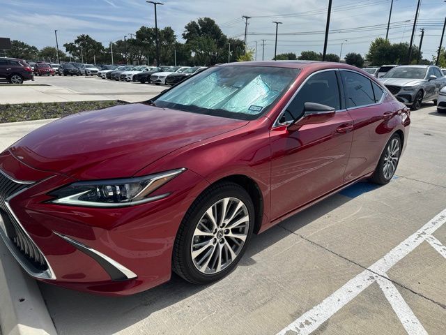 2020 Lexus ES 350 350's photo