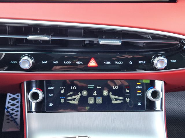 2026 GENESIS GV70 Sport Advanced - Photo 15