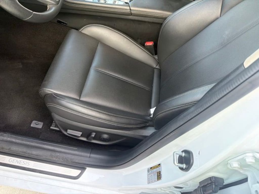 Used 2025 Genesis G70 2.5T Sedan