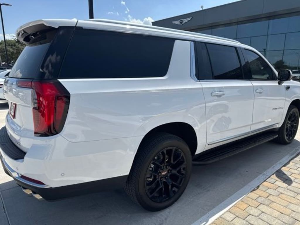 Used 2025 GMC Yukon XL Denali SUV