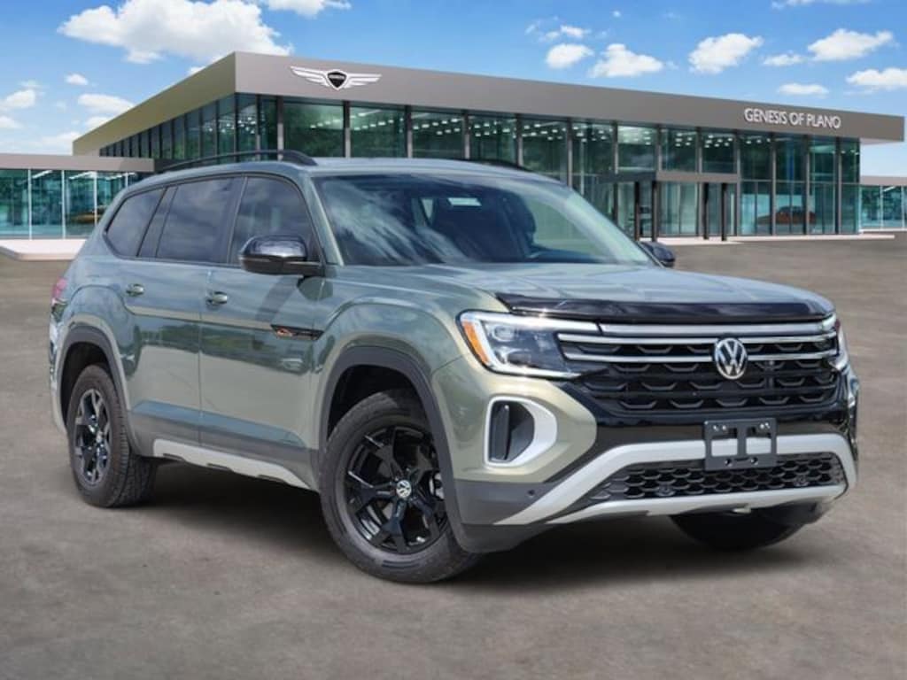 Used 2024 Volkswagen Atlas 2.0T Peak Edition SE w/Technology SUV