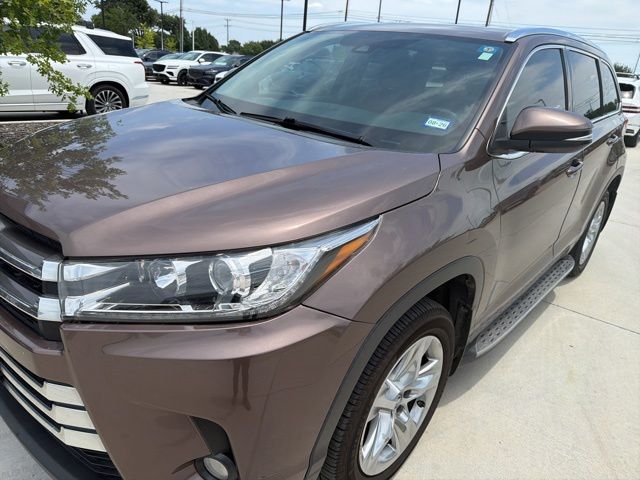 2017 Toyota Highlander Limited V6's photo