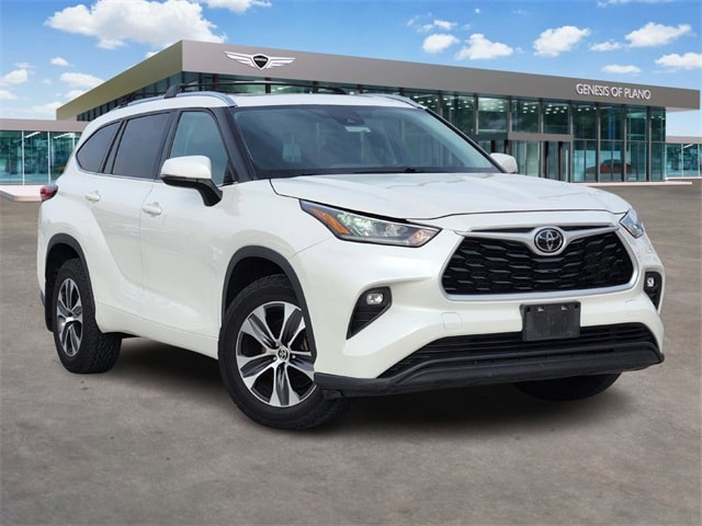 2020 Toyota Highlander XLE's photo