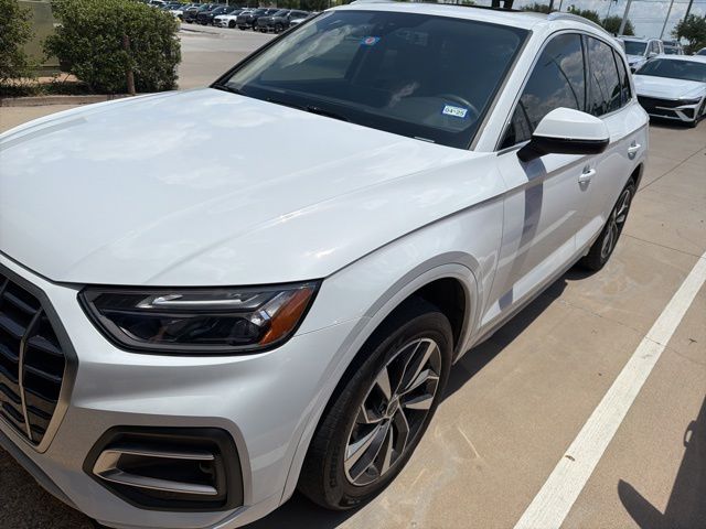 2021 Audi Q5 45 Premium's photo