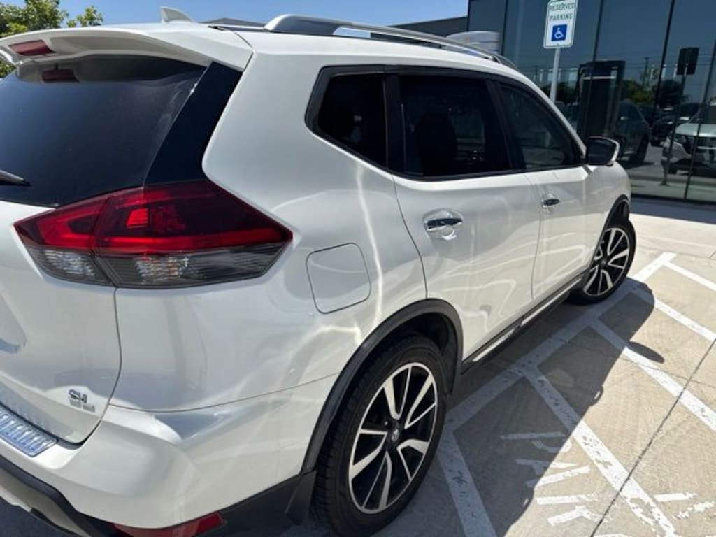 Used 2018 Nissan Rogue SL SUV