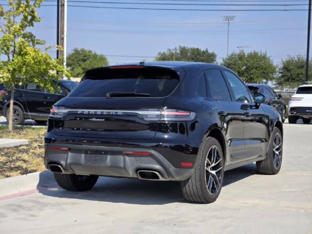 Used 2023 Porsche Macan T SUV