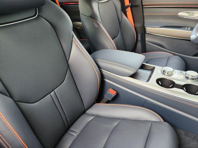 2026 GENESIS GV70 Sport Advanced - Photo 10