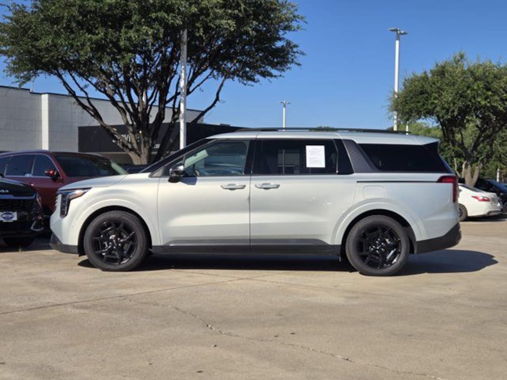 Used 2025 Kia Carnival SX Van Passenger Van
