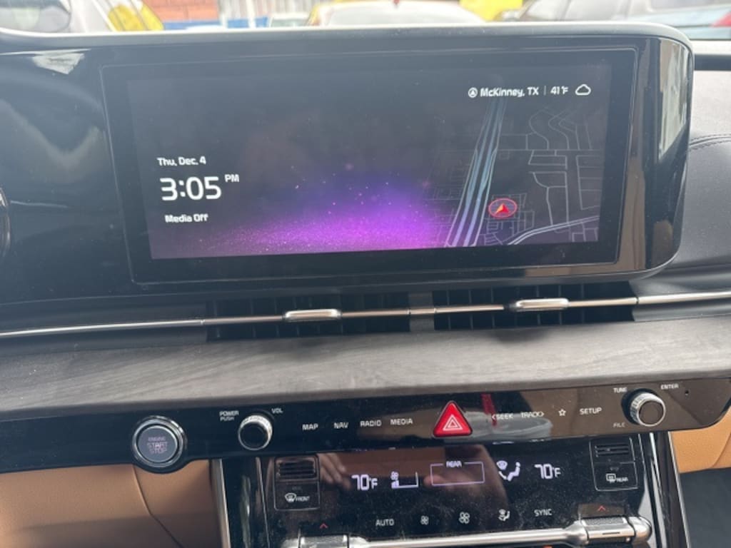 Used 2024 Kia Carnival EX MPV